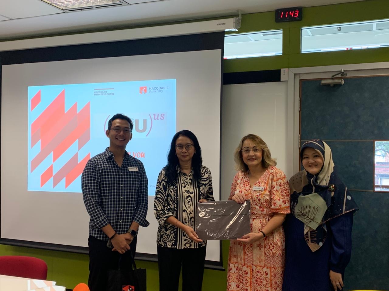 Macquarie University Business School: From Data to Desicions – The Power of Financial Information